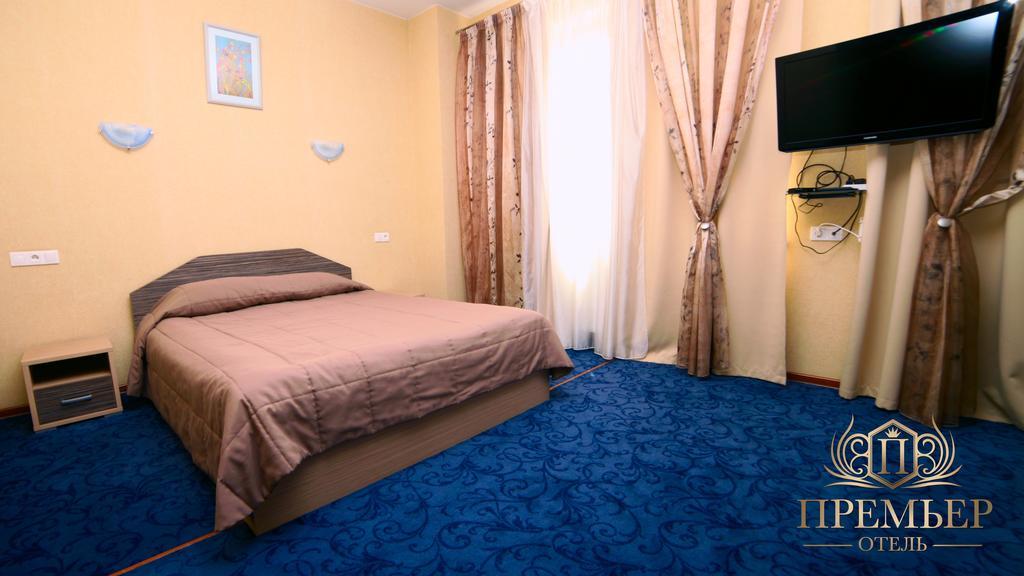 فارونيشْ Premier Hotel Center المظهر الخارجي الصورة